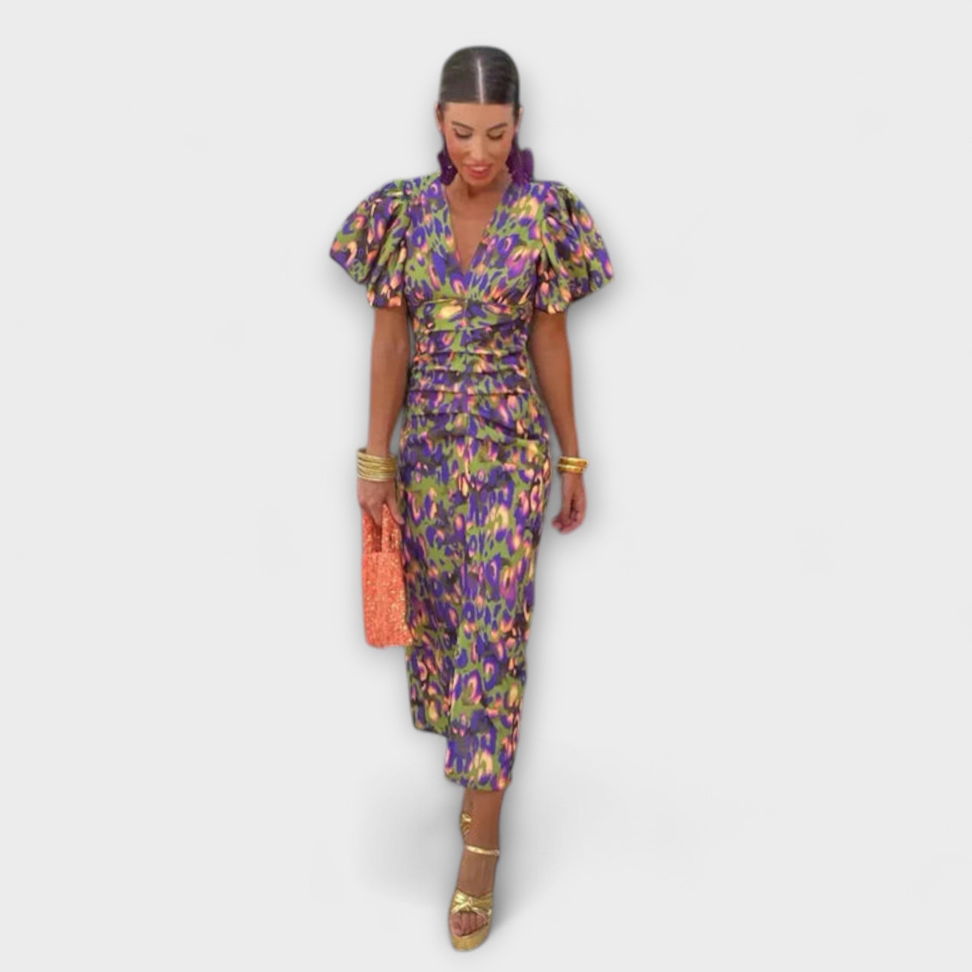 Vanessa - Vestido elegante com decote em V